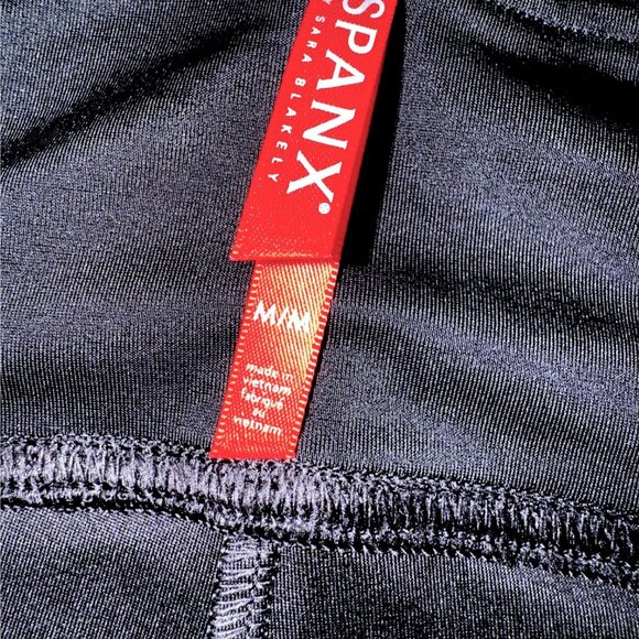 NWT SPANX Faux Patent Leather Black Shiny Leggings Regular Length Style 20301R - Picture 9 of 10